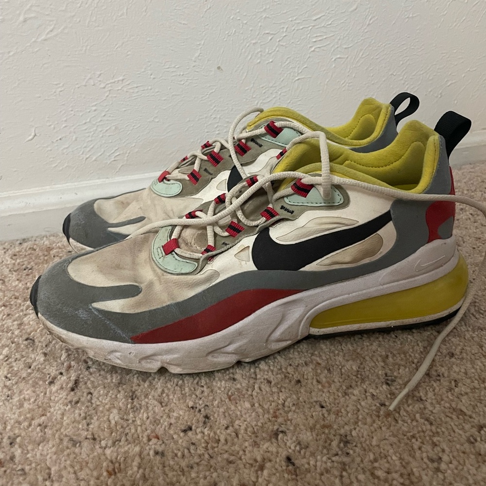 Nike react